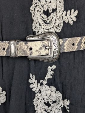 Aritzia Main Character Genuine Leather Western Boho Snakeskin Belt XS